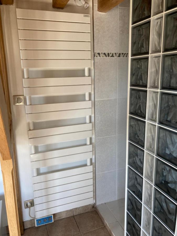 Charmante maisonnette indépendante Broye Extérieur photo